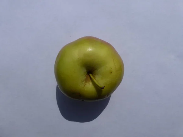 Ripe Apple White Background — Stock Photo, Image