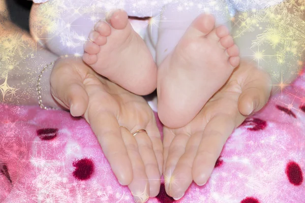 Children heels hands — Stock Photo, Image