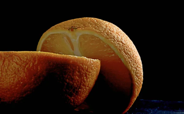 Naranja Fruta Corte Mitad Foto Stock Con Efecto Ahumado Sobre — Foto de Stock