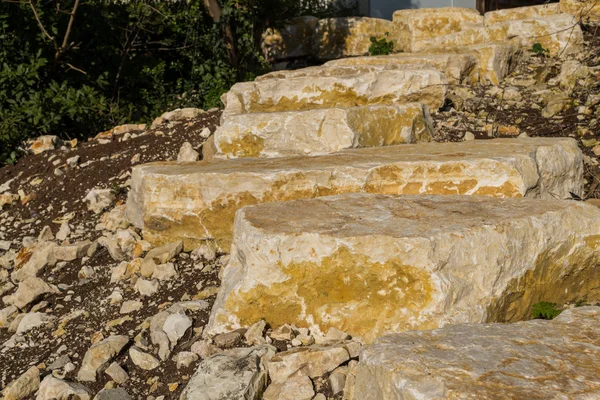 Yellow sandstone stairs — Stock Photo, Image