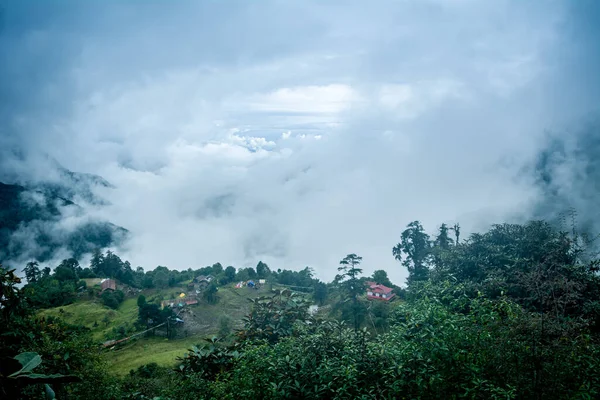 View Small Village Called Tshoka Adobe Clouds Himalayan Range West — Φωτογραφία Αρχείου