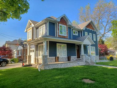 Toronto, ON, Kanada - 23 Mayıs 2024: Toronto Büyük Bölgesi 'nde yeni bir ev