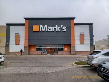Toronto, ON, Kanada - 9 Temmuz 2025: Toronto 'daki Marks mağazasının logosu..