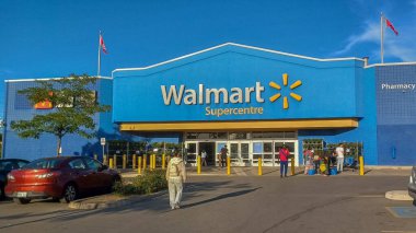 Toronto, ON, Kanada - 30 Ağustos 2025: Amerika 'daki Walmart süpermarketinin logosu.