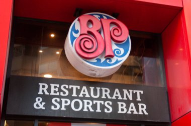 Toronto, ON, Kanada 13 Ağustos 2025: Toronto 'daki Boston Pizza şirketinin logosu.