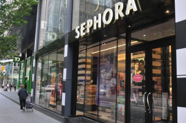 Toronto, ON, Kanada 30 Ağustos 2025: Concord inşaat şirketinin tabelasına bakın..