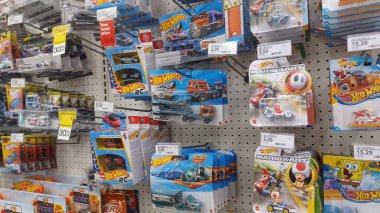 Market Koridoru Ürünlerle Dolu