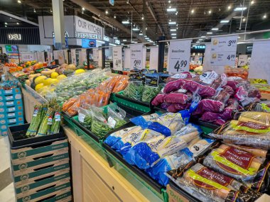 Toronto, ON, Kanada - 5 Ekim 2025: Kanada 'daki üretim departmanının görüntüsü.