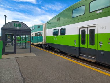 Etobikola, ON, Kanada 20 Ekim 2024: Mimico Go tren istasyonunun görüntüsü.