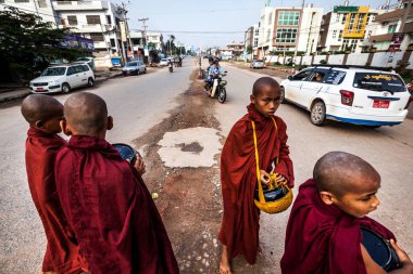 2018 Myanmar Caddesi, Budizm Keşişi