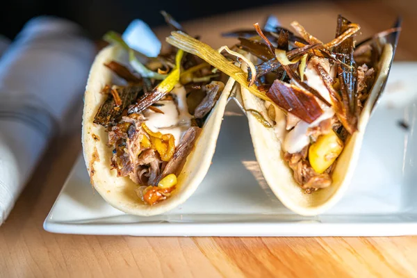 Confit gourmet pour canard Carnitas Tacos — Photo