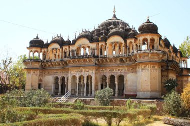 Fatehpur chhatriyan Fatehpur shekhawati, sikar, Rajasthan, Hindistan 'da yer almaktadır. 