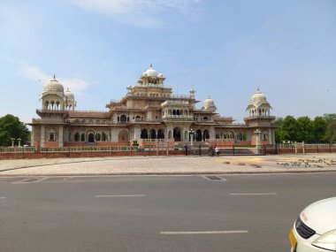 Albert Hall Müzesi Jaipur, Rajasthan, Hindistan 'da yer almaktadır. 