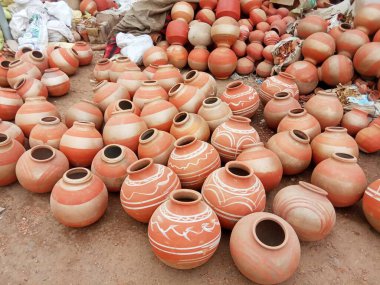 Çamur çömlek, ghada, matka, sürahi, esrar, jaipur, rajasthan, Hindistan 