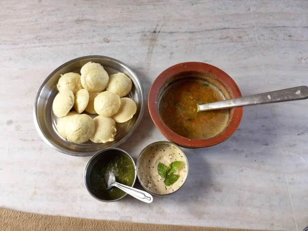 Idli Sambar Idli Sambar Nariyal Chatni Podina Chat Sambhar Nourriture — Photo