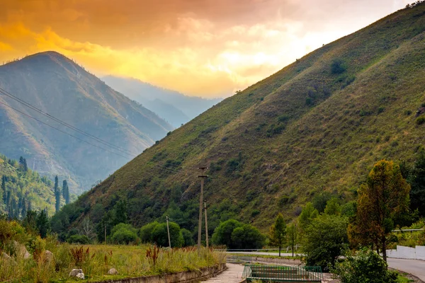 Paisaje en los mauntains, Tian Shan — Foto de Stock