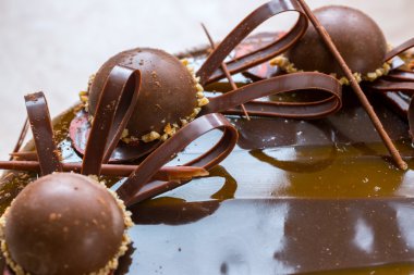 fındıklı çikolatalı pasta