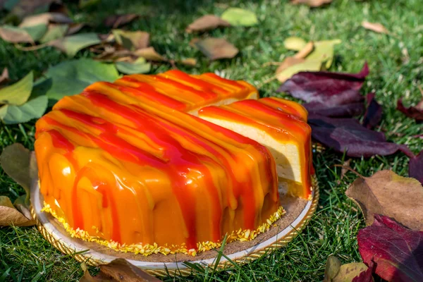 Pěna a pomerančový dort — Stock fotografie