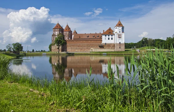 Avrupa, Beyaz Rusya, Tarih: Mir Castle karmaşık Radzivillov. — Stok fotoğraf