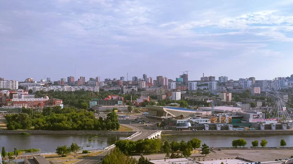 ロシアの大工業都市のパノラマ — ストック写真