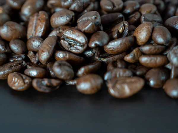 Coffee Beans Black Textured Background — Stock Photo, Image