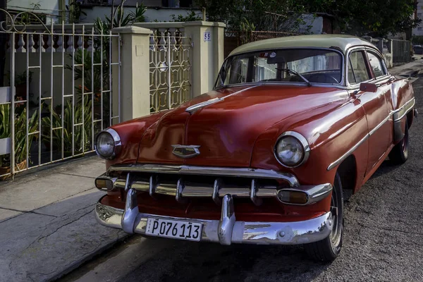 Los Coches Antiguos Cuba Son Parte Vida Cotidiana Con Mayoría — Foto de Stock