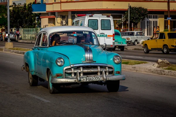 Les Voitures Anciennes Cuba Font Partie Vie Quotidienne Avec Plupart — Photo