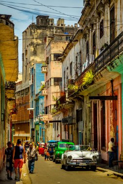 Havana, Küba - 18 Nisan 2014: Havana, Küba 'da yerel halk ikamet etmektedir