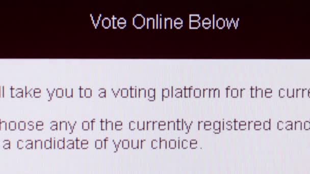 Kalifornie, červenec 2016:Macro Cu online hlasovací obrazovky webové stránky s transparentem, 2016 — Stock video