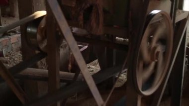 15 Nisan 2016, Phnom Penh, Kamboçya: çalışan makine güç pirinç değirmen kırsal Asya