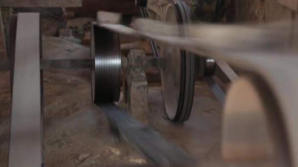 中等功率皮带和皮带轮的 Pov 开枪亚洲农村米厂 — 图库视频影像