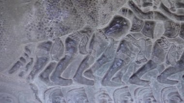 Antik Tapınak (Angkor) - Pan Savaş Sahnesi Arasında Oyma Ejderha