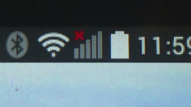 Akıllı telefon Wifi ve diğer semboller ortaya çıkarmak için makro Dolly