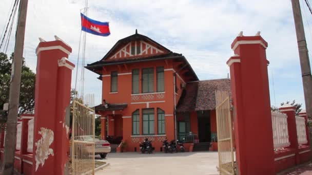 在柬埔寨的法国殖民地: Ws 法国殖民地行政大楼 — 图库视频影像