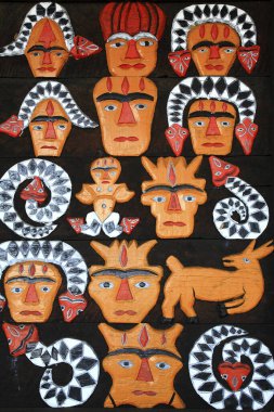 Paiwan halkının ahşap oymacılığı.