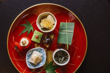 Lokantada öğle yemeği