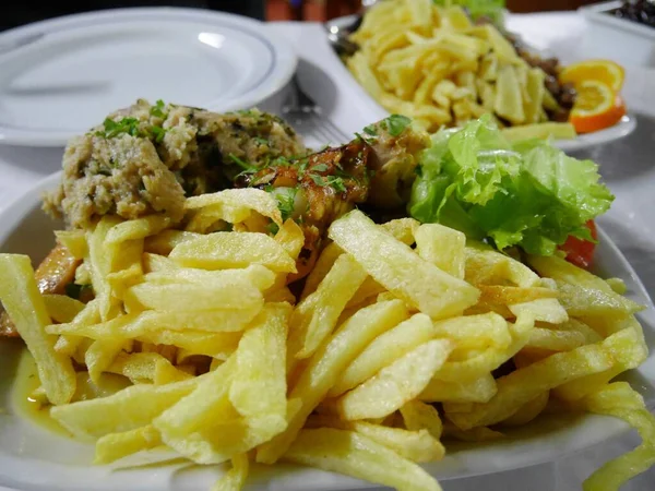 Sabroso Almuerzo Servido Restaurante — Foto de Stock