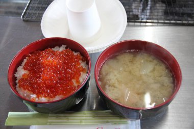 Lokantada öğle yemeği