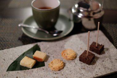 Tabakta lezzetli tatlılar 