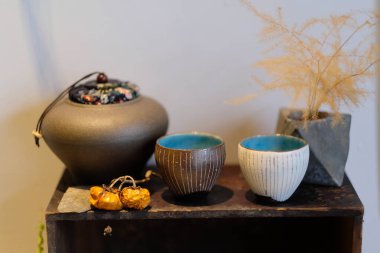 Çiçek saksısı süslemesi 