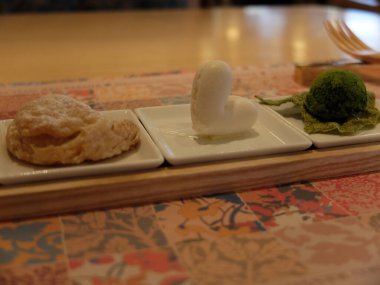 Lezzetli çöller masada 