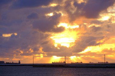 Tayvan 'da gün batımında deniz manzarası