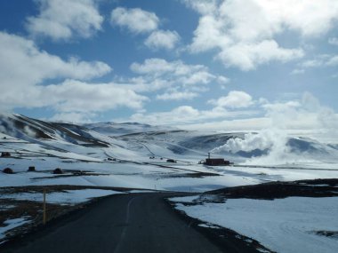 İzlanda 'daki dağ manzarası