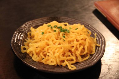 Lokantada öğle yemeği