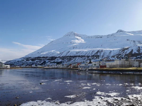 アイスランドの山の風景 — ストック写真