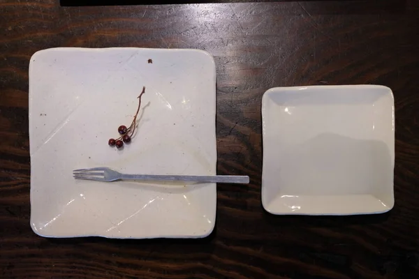 Empty Plates Table — Stock Photo, Image