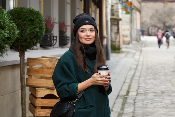 Linda menina morena — Fotografia de Stock