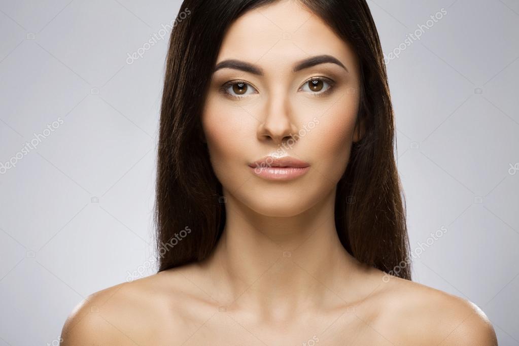 Full face of beautiful girl Stock Photo by ©VelesStudio 117119070