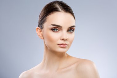 Büyük mavi gözlü güzel model