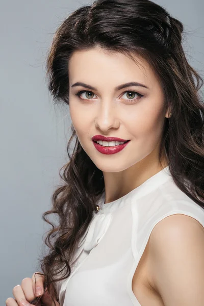 A portrait of beautiful brunette woman — Stock Photo, Image